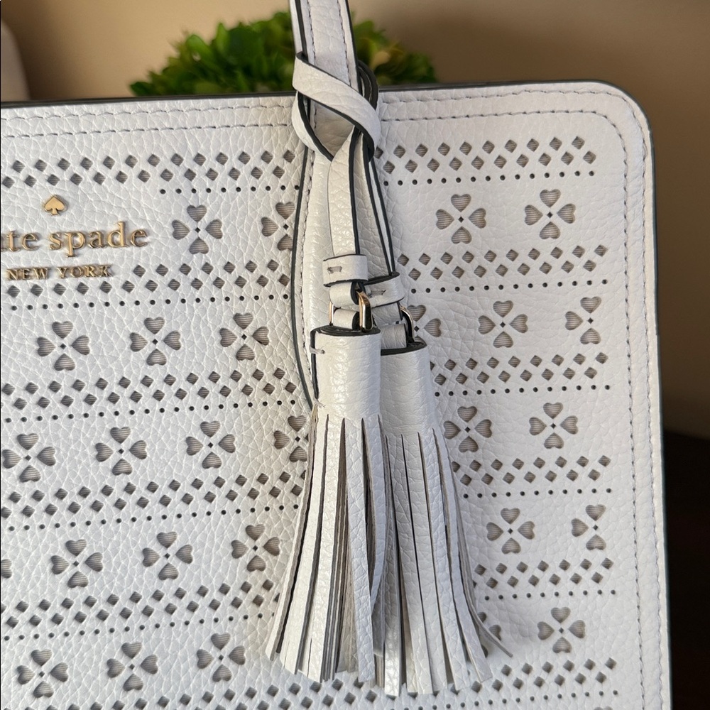 KATE SPADE ♠️ New York 🤍Rowe🤍 WHITE PERFORATED TOP ZIP SATCHEL BAG 🌟EUC🌟 - Picture 7 of 17